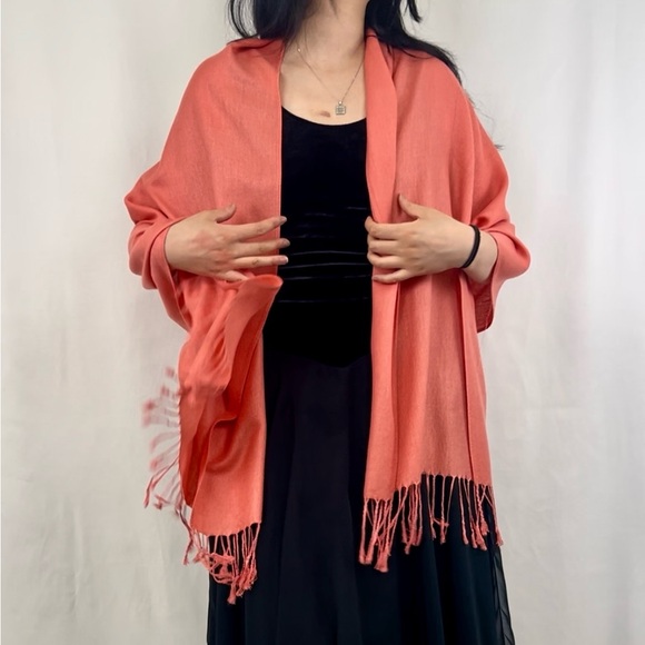 Vintage Pashmina and Silk Peach Scarf Shawl - Picture 2 of 5